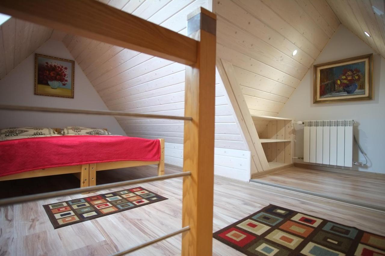Apartamenty Magiczny Kacik ポロニン エクステリア 写真