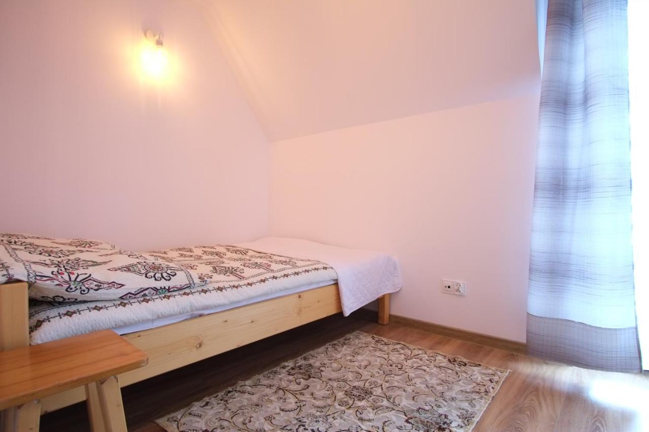 Apartamenty Magiczny Kacik ポロニン エクステリア 写真