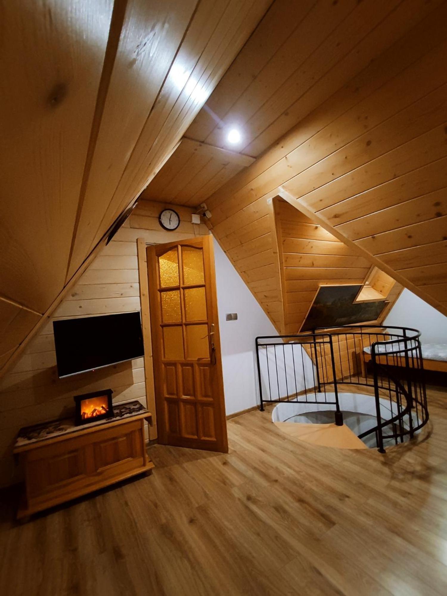 Apartamenty Magiczny Kacik ポロニン エクステリア 写真