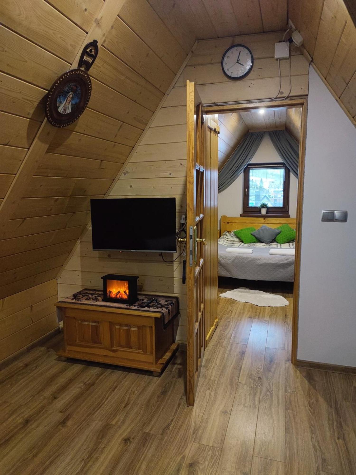 Apartamenty Magiczny Kacik ポロニン エクステリア 写真