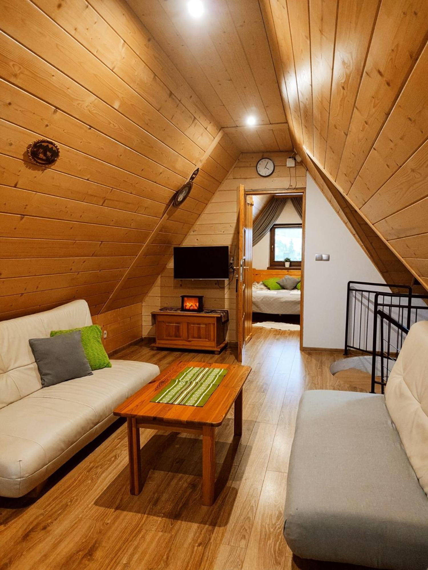 Apartamenty Magiczny Kacik ポロニン エクステリア 写真